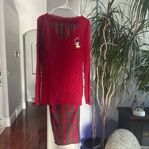 Disney Women's Minnie Mouse Pajama Set